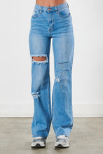 Load image into Gallery viewer, Distressed Wide Leg Jeans